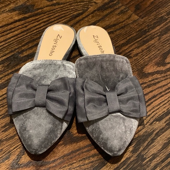 Zigi Soho Shoes - Grey velvet slides